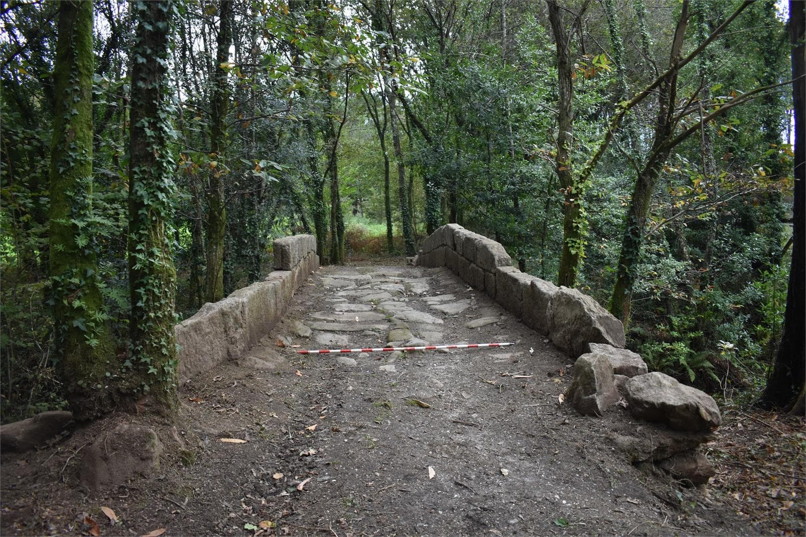 Acondicionamiento y puesta en valor de Ponte Berrimes en Lousame (A Coruña) - Imagen 1