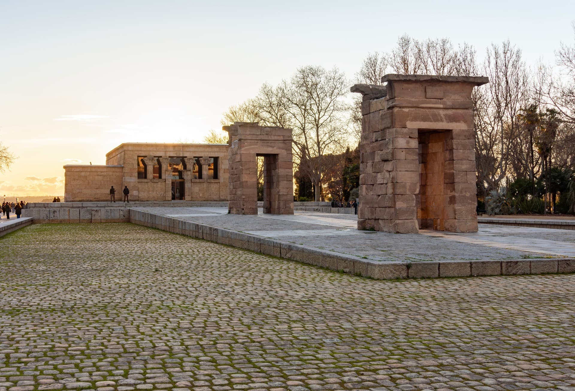 Servicio de arqueoloxía en Madrid