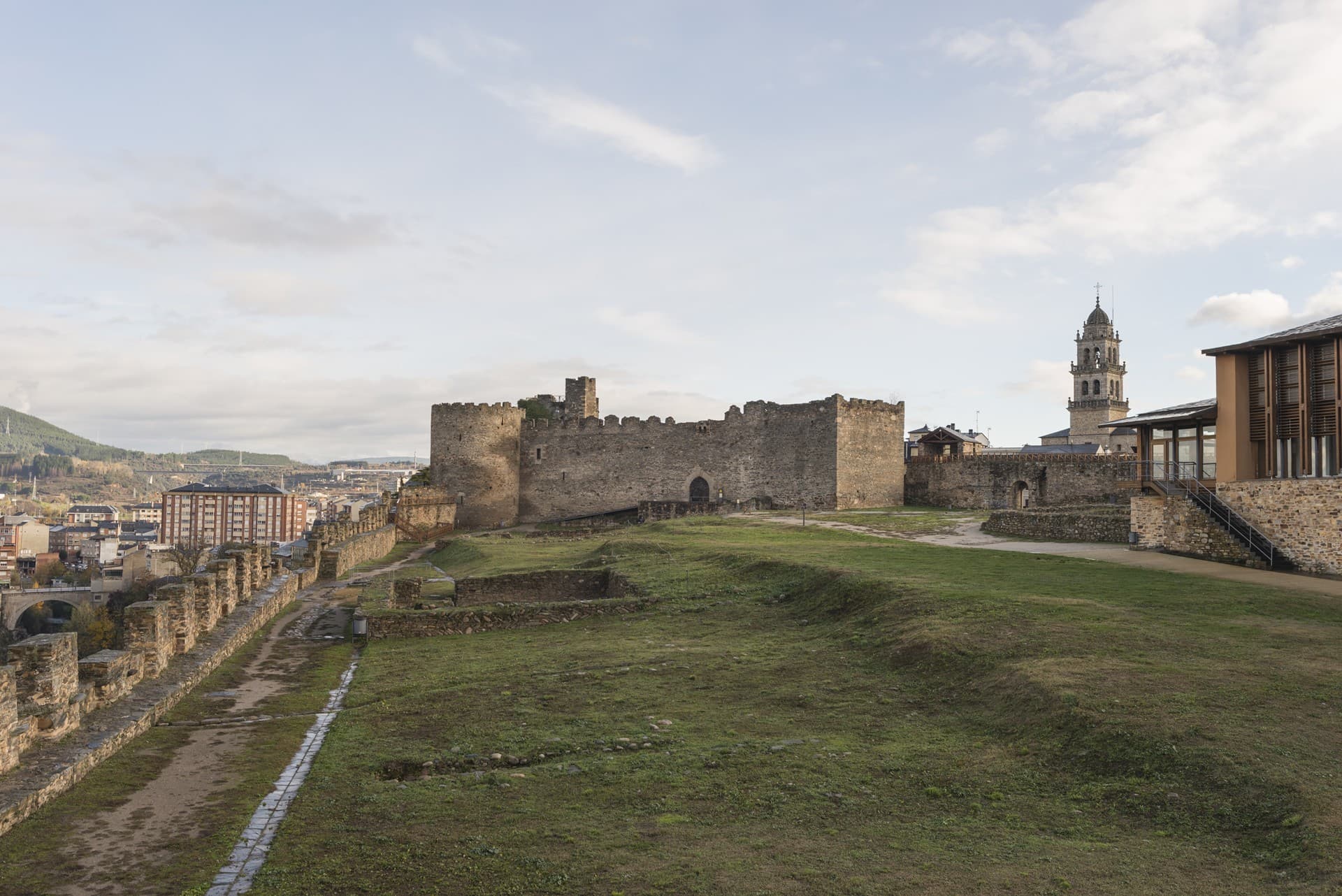Arqueólogos en Ponferrada